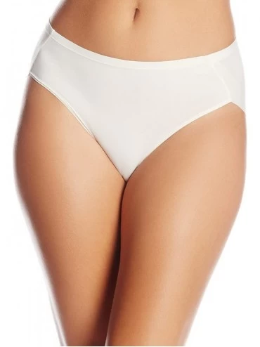 Panties Women's One Smooth U Ultra Light Hipster Panty - Porcelain - CN11KG3TTRD $15.56